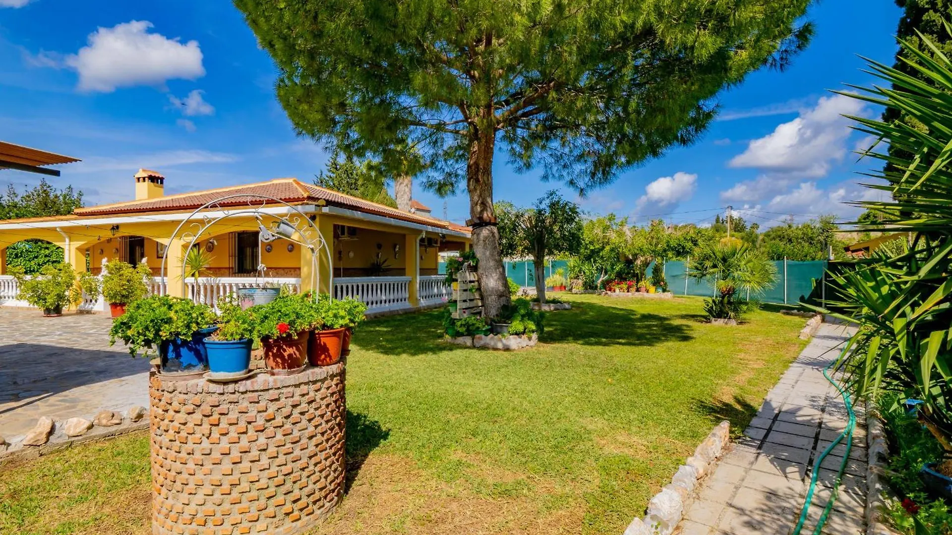 Alhaurín de la Torre Cubo'S Finca Megan ספרד