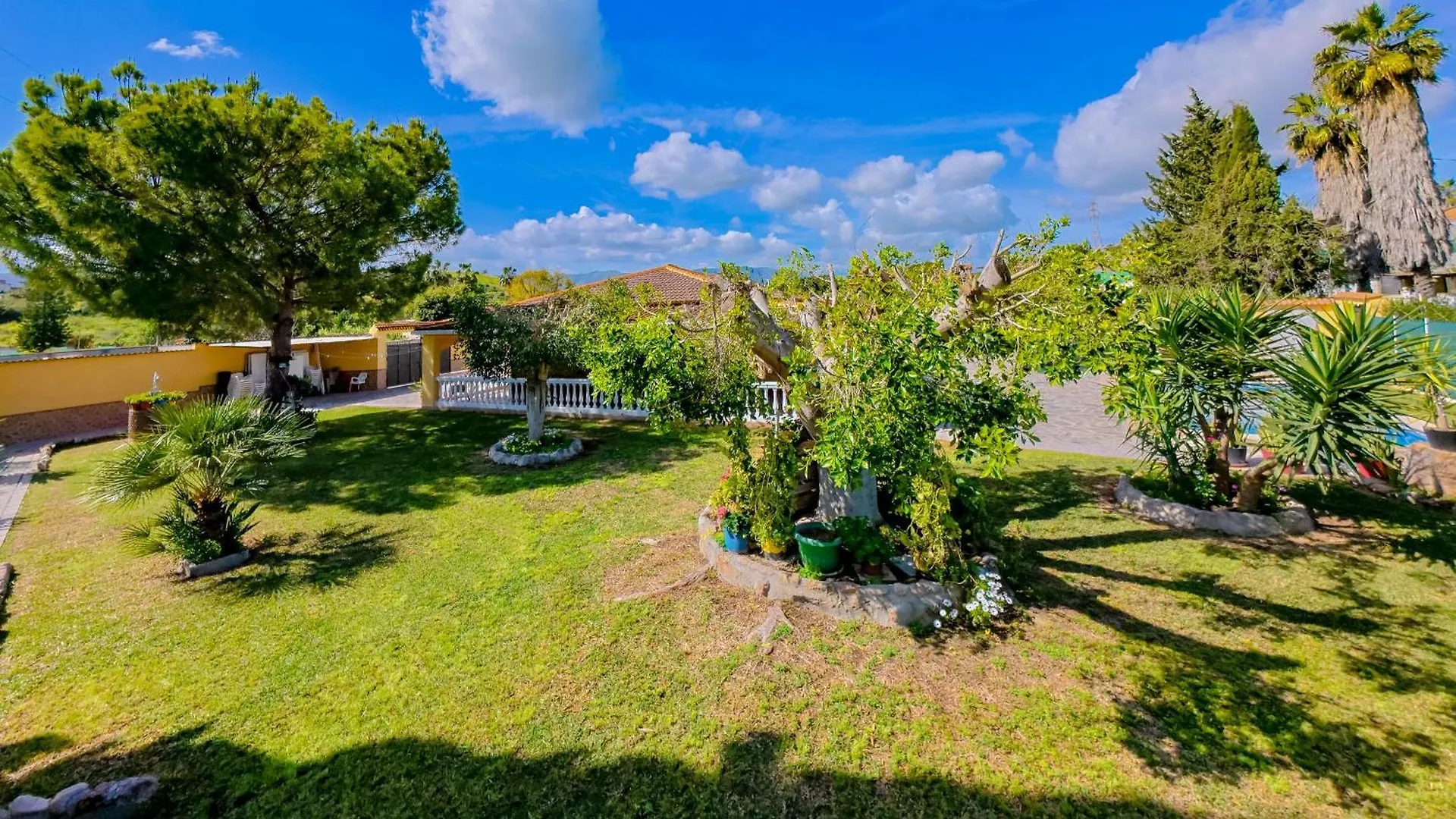 בית נופש Alhaurín de la Torre Cubo'S Finca Megan ספרד