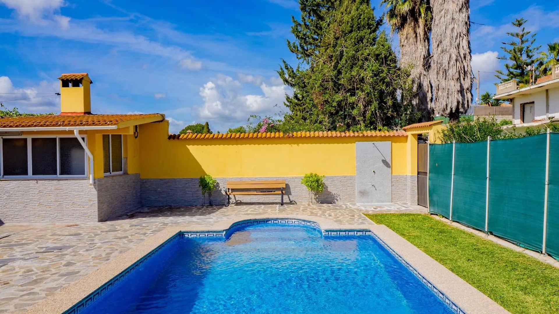 בית נופש Alhaurín de la Torre Cubo'S Finca Megan